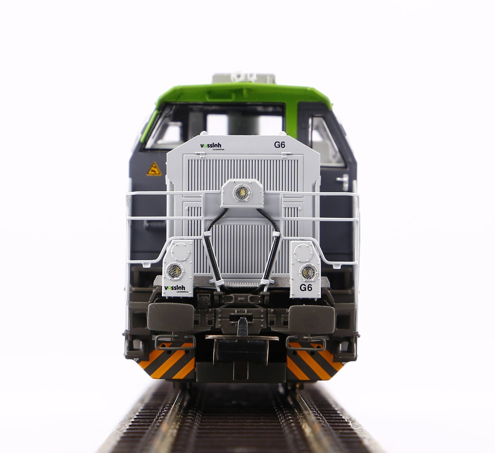 ~Diesellok G6 Hector Rail VI + PluX22 Dec.