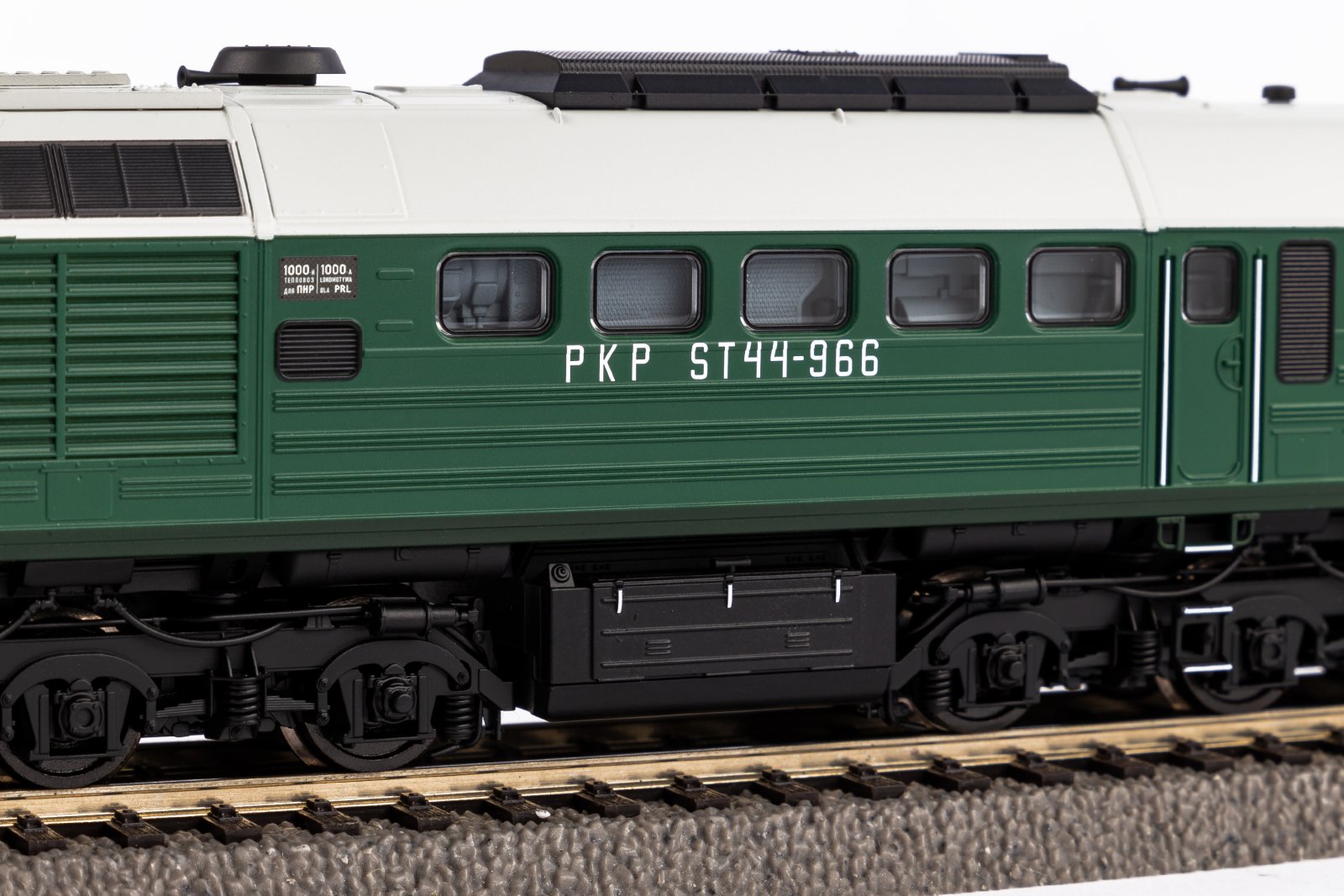 Diesellok ST44 PKP IV + DSS PluX22
