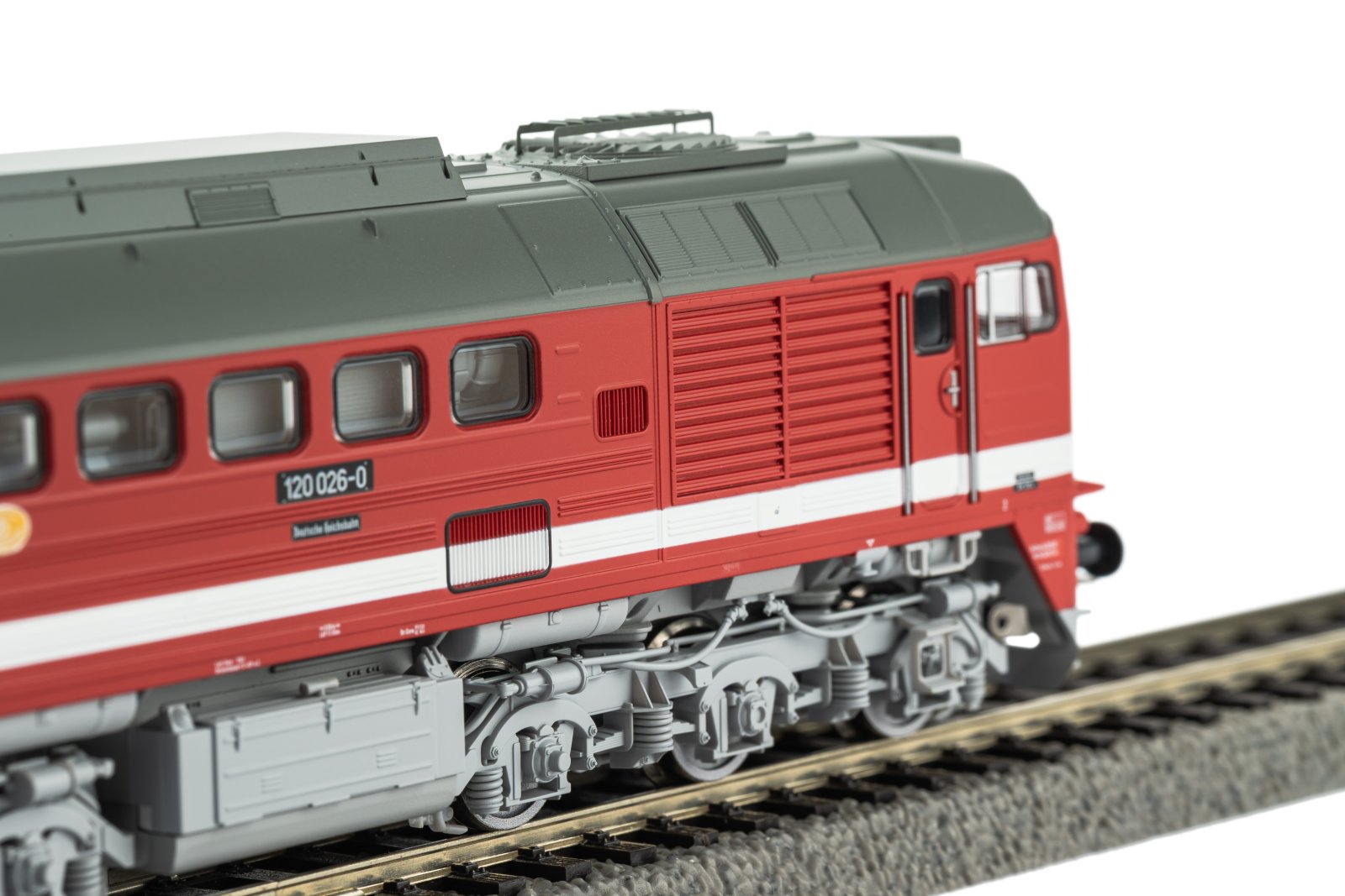 ~Diesellok/Sound BR 120 DR IV + PluX22 Dec.