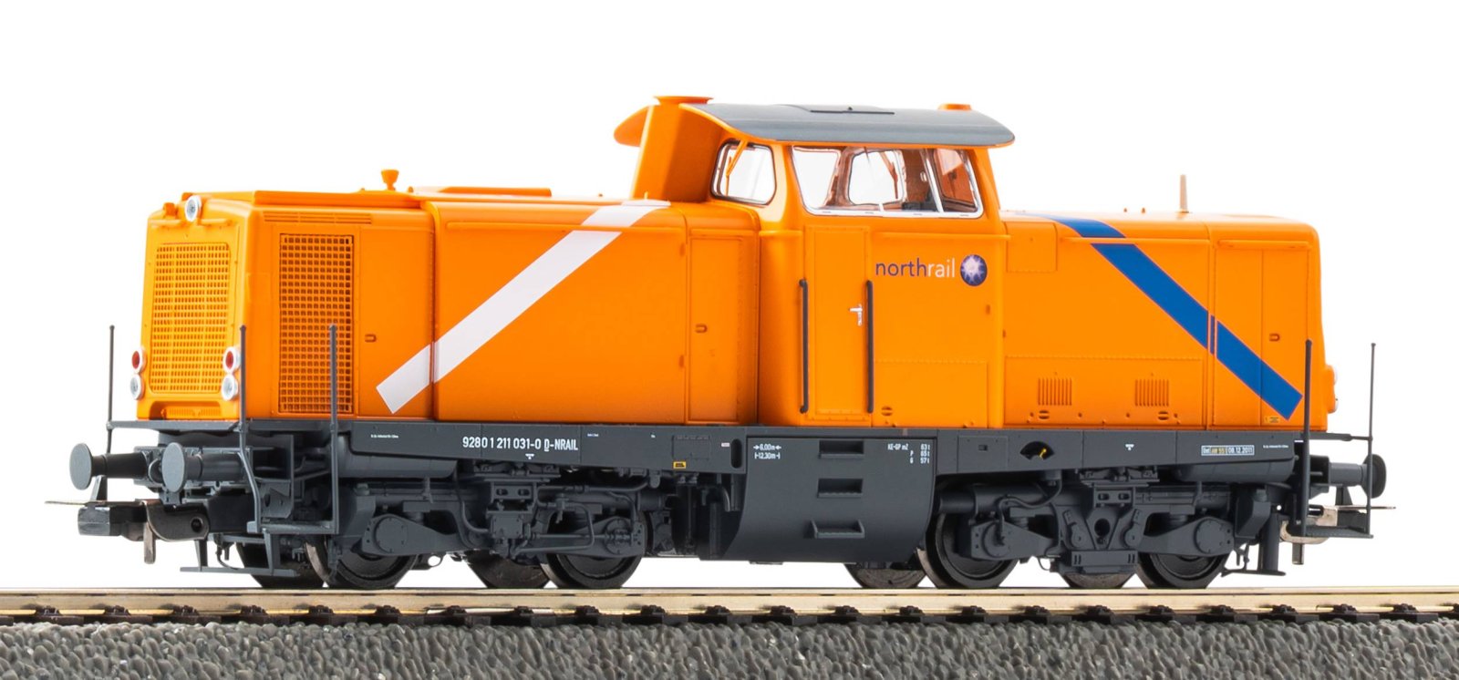 ~Diesellok/Sound BR 211 NorthRail VI + PluX22 Dec.