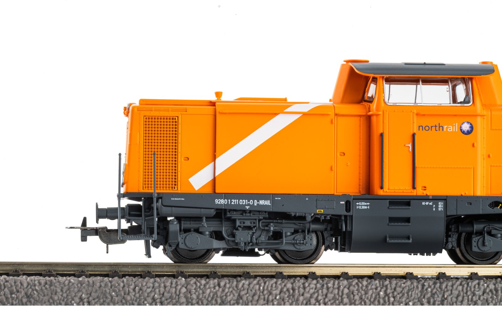 Diesellok/Sound BR 211 NorthRail VI + PluX22 Dec.