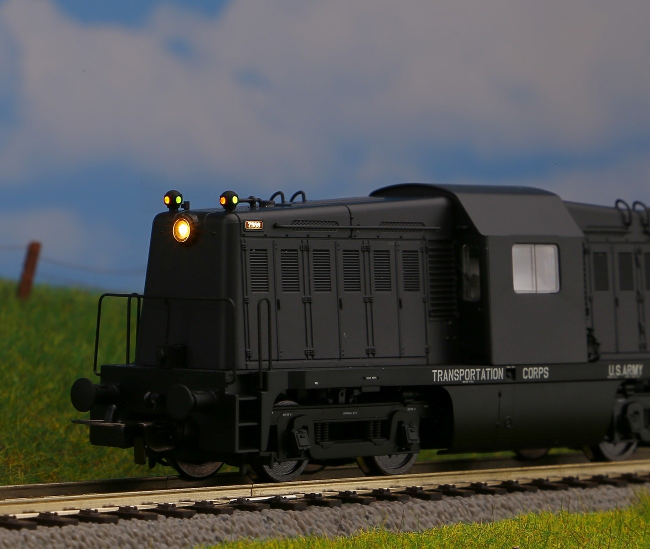 Diesellok/Sound BR 65-DE-19-A USATC II + PluX22 Dec.