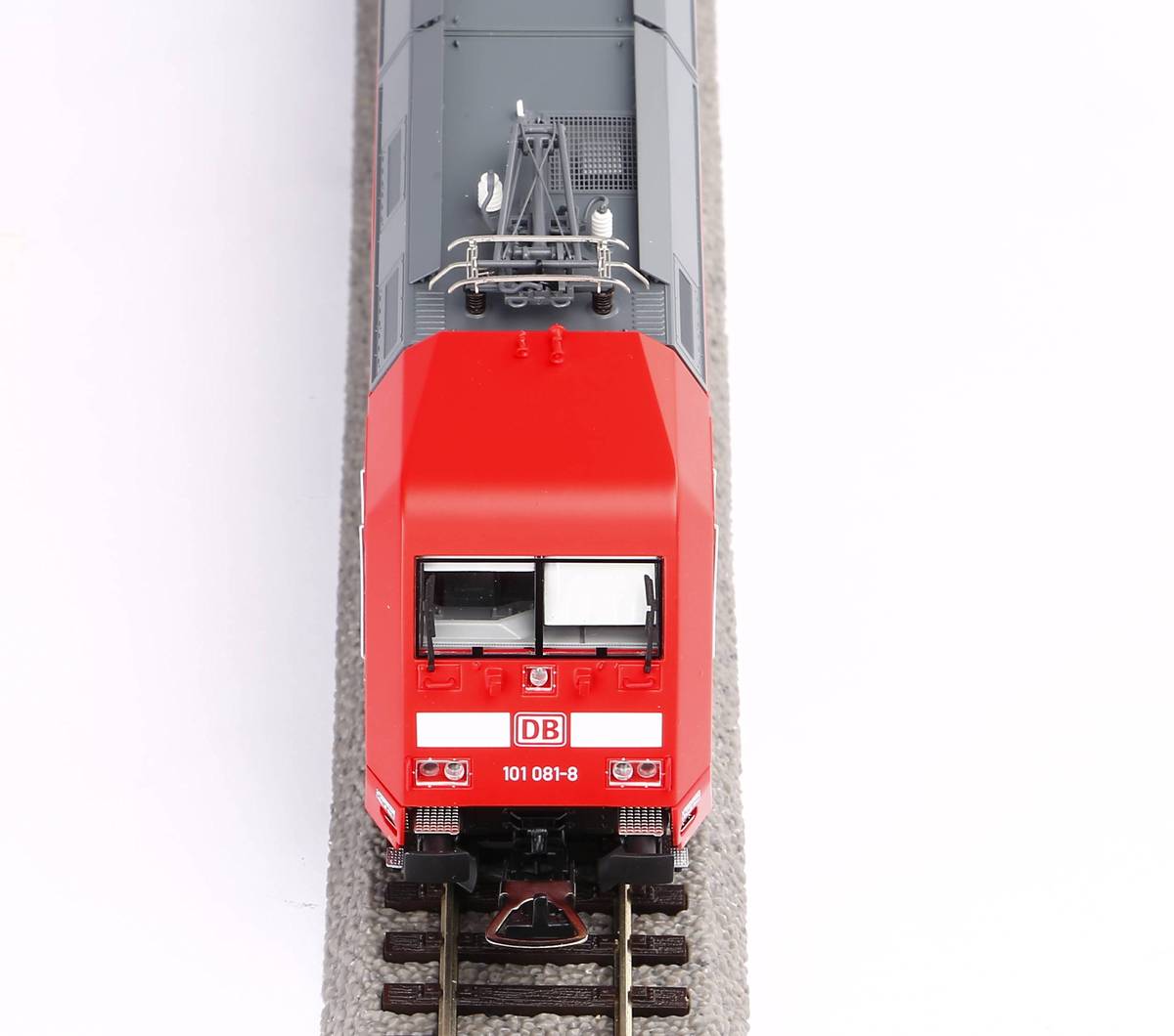 ~E-Lok BR 101 DB AG VI + PluX22 Dec.