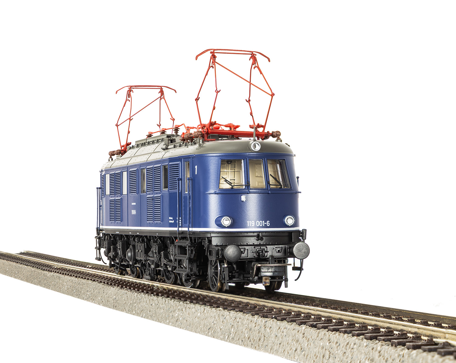 E-Lok BR 119 DB IV + DSS PluX22