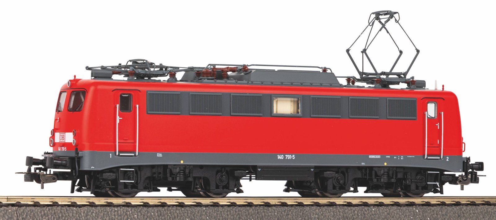 E-Lok BR 140 DB AG V + DSS PluX22