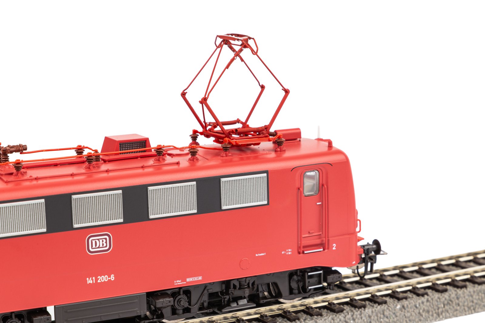 E-Lok BR 141 mit Latz DB IV + DSS PluX22