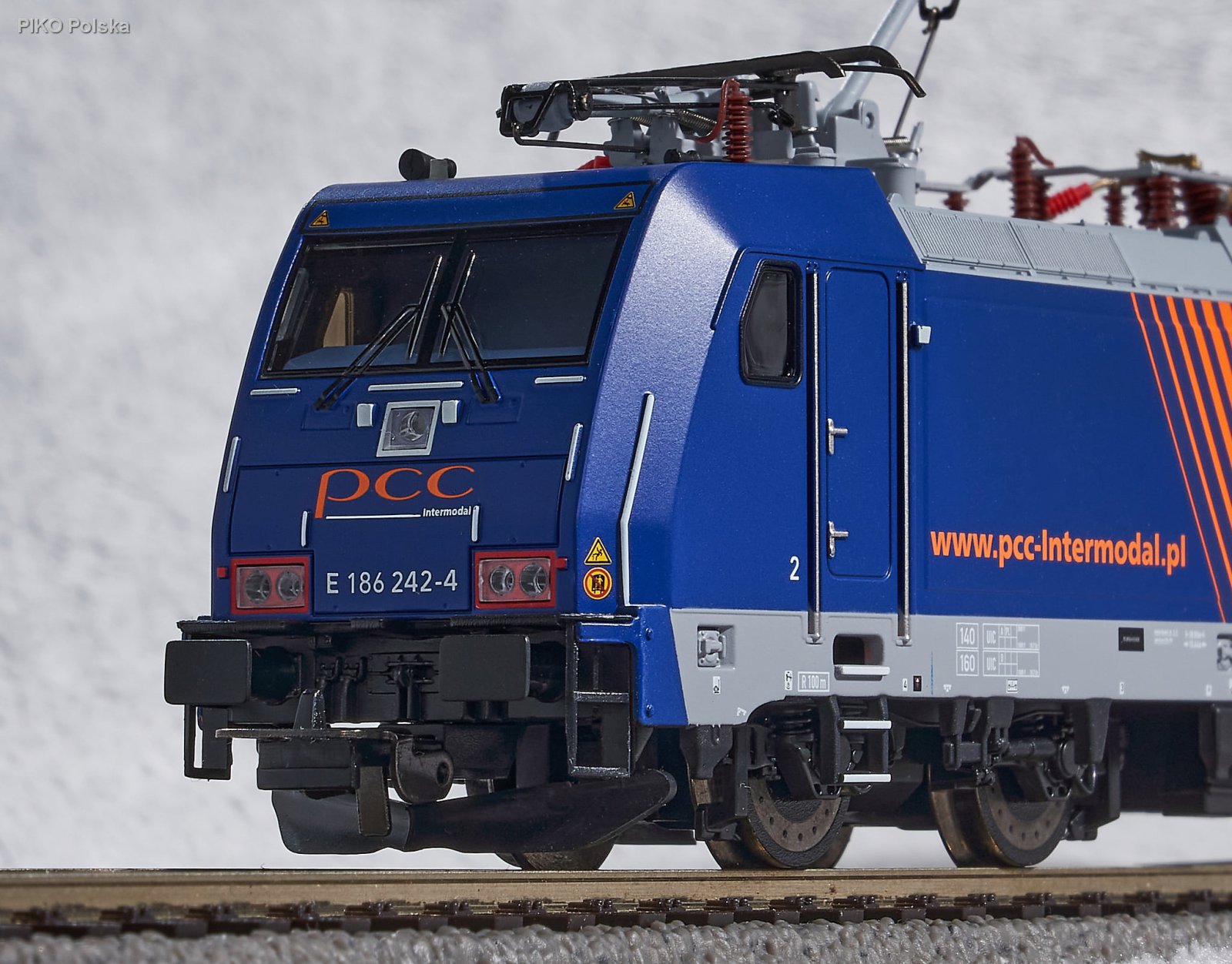E-Lok BR 186 PCC Intermodal VI + DSS 8pol.