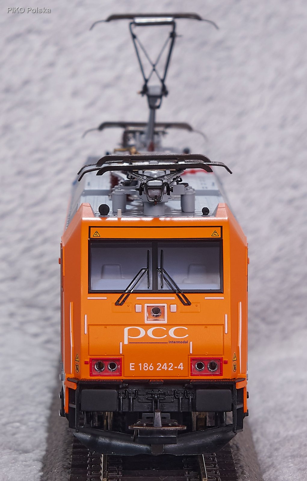 E-Lok BR 186 PCC Intermodal VI + DSS 8pol.