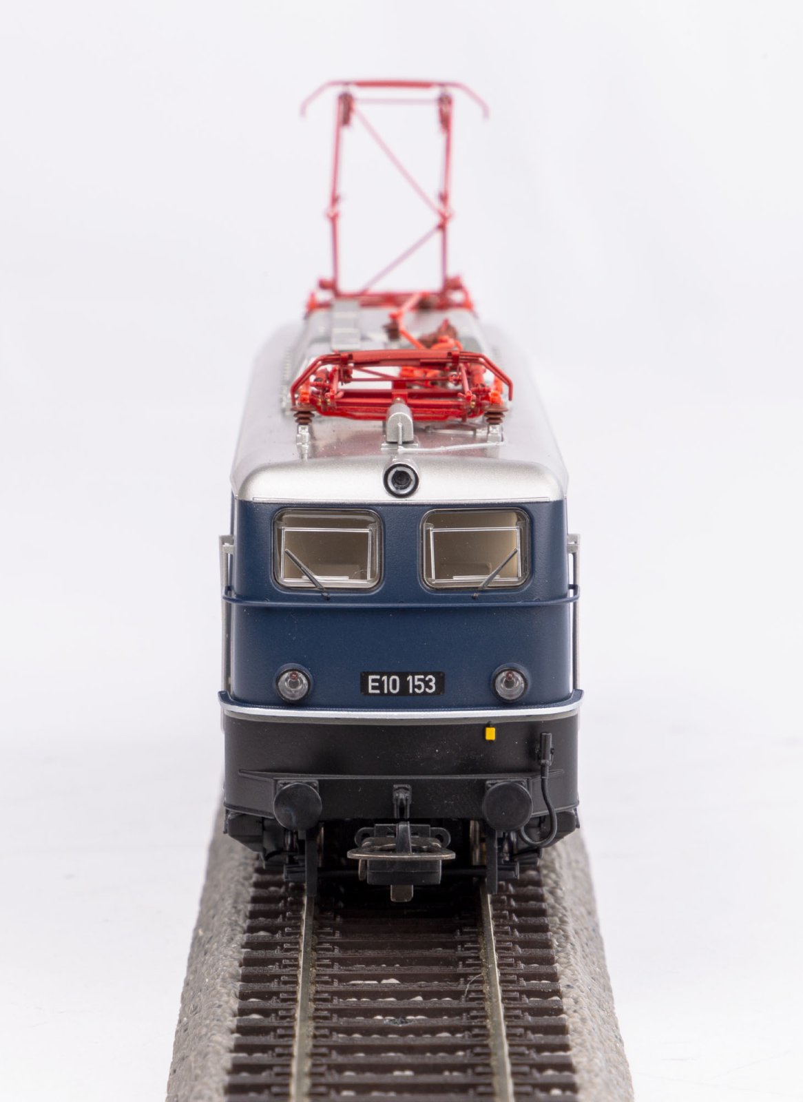 E-Lok BR E 10 DB III + DSS PluX22