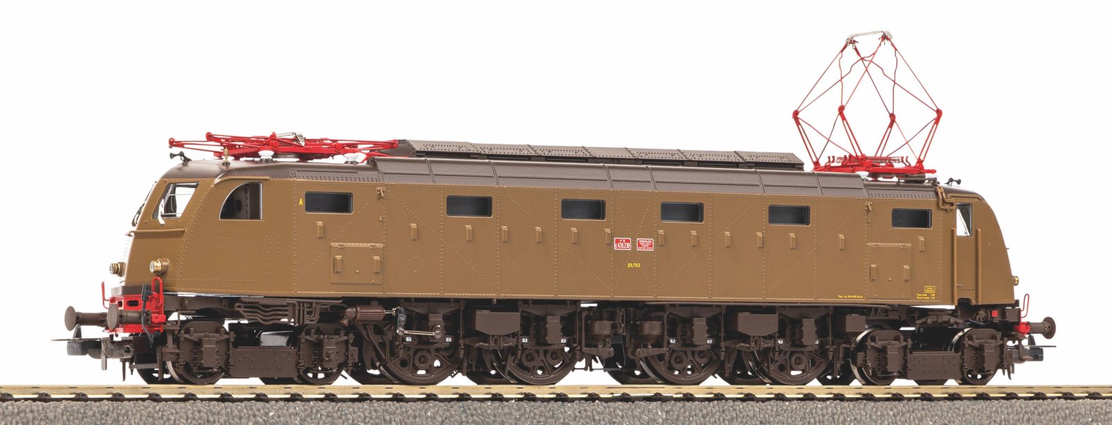 E-Lok E.428 3. aerodynamische Serie FS III + DSS PluX22