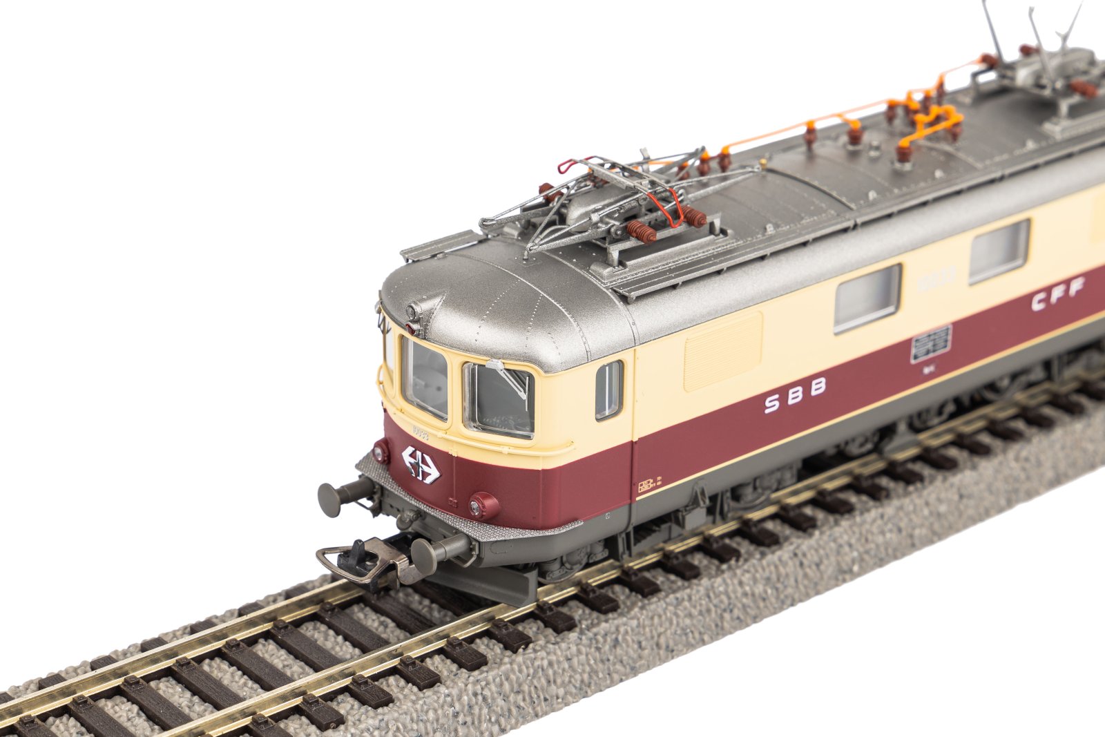 E-Lok Re 4/4 I 10033 TEE IV + DSS PluX22
