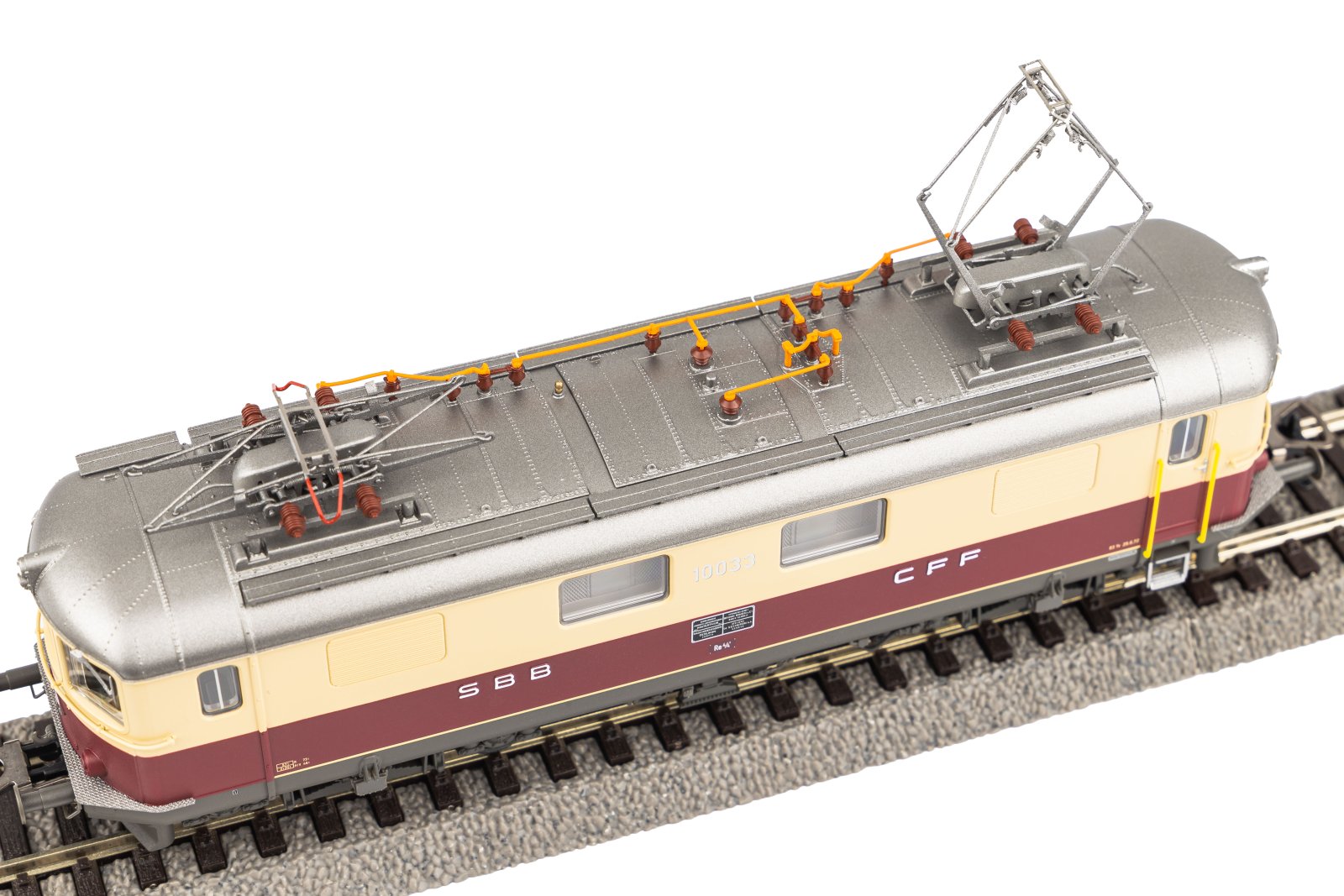 E-Lok Re 4/4 I 10033 TEE IV + DSS PluX22