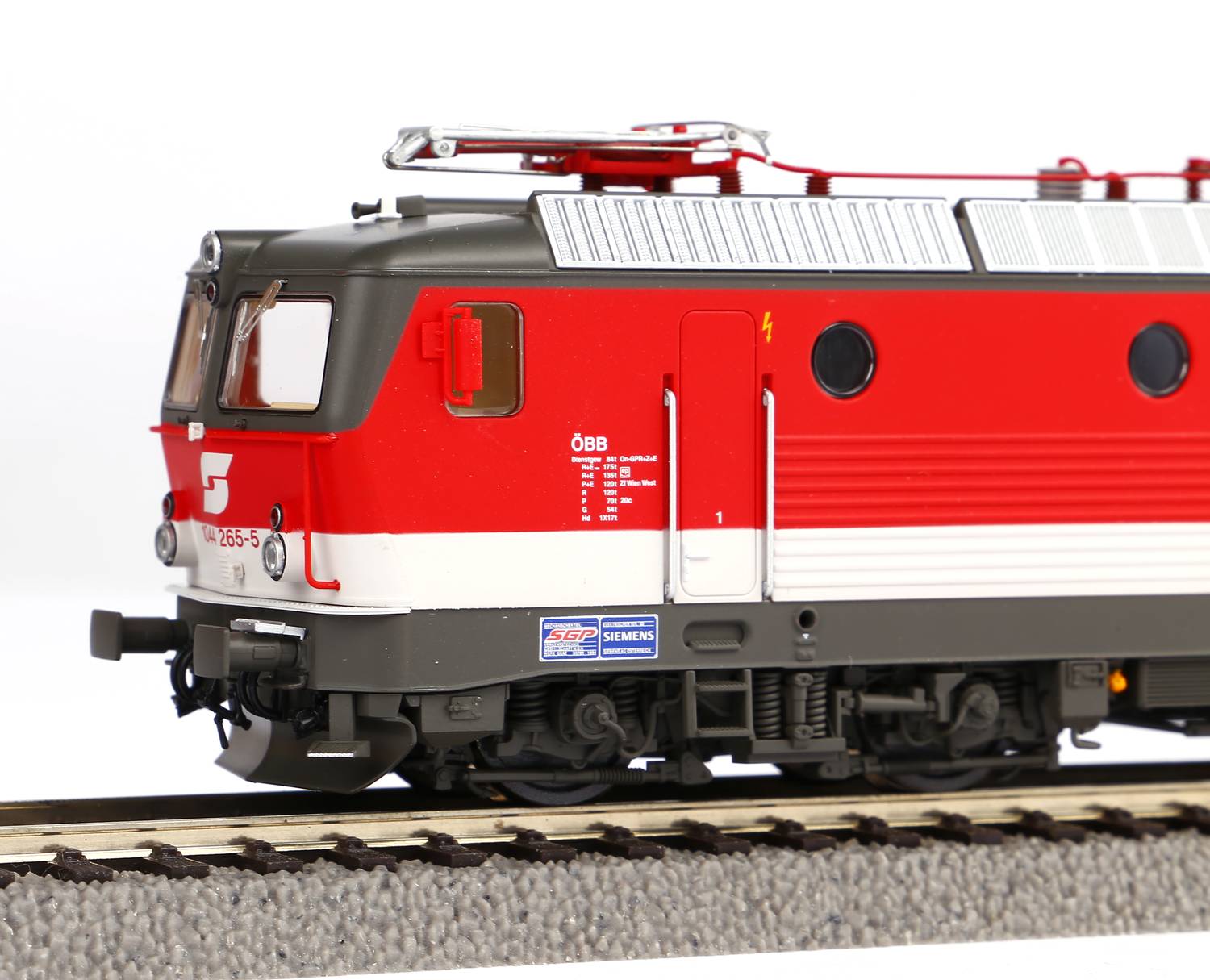 E-Lok Rh 1044 ÖBB IV + DSS PluX22