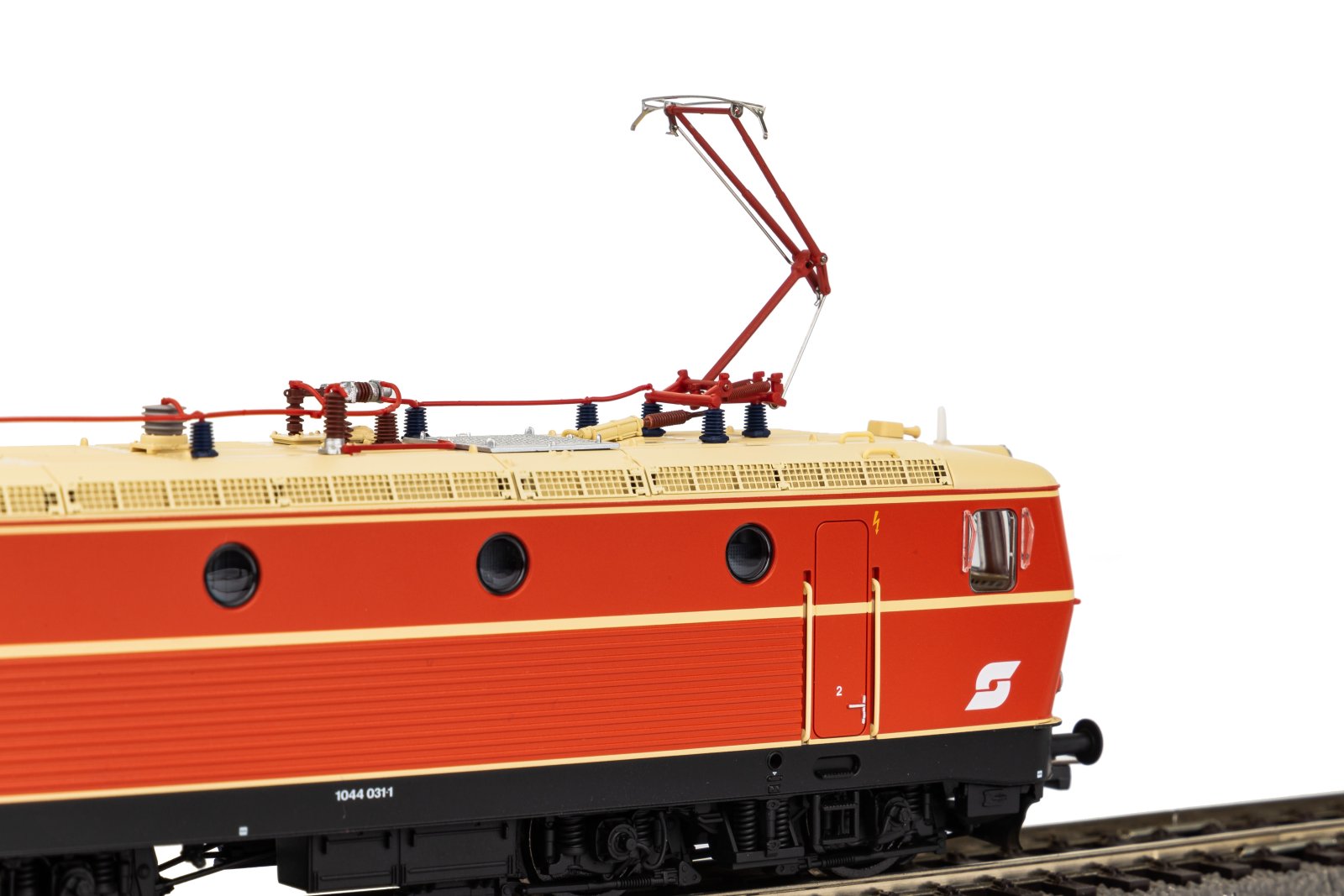 E-Lok Rh 1044 ÖBB V + DSS PluX22