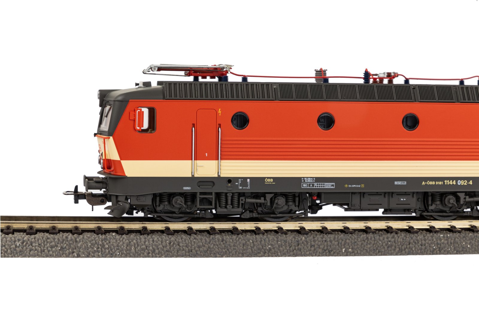 E-Lok Rh 1144 ÖBB V + DSS PluX22