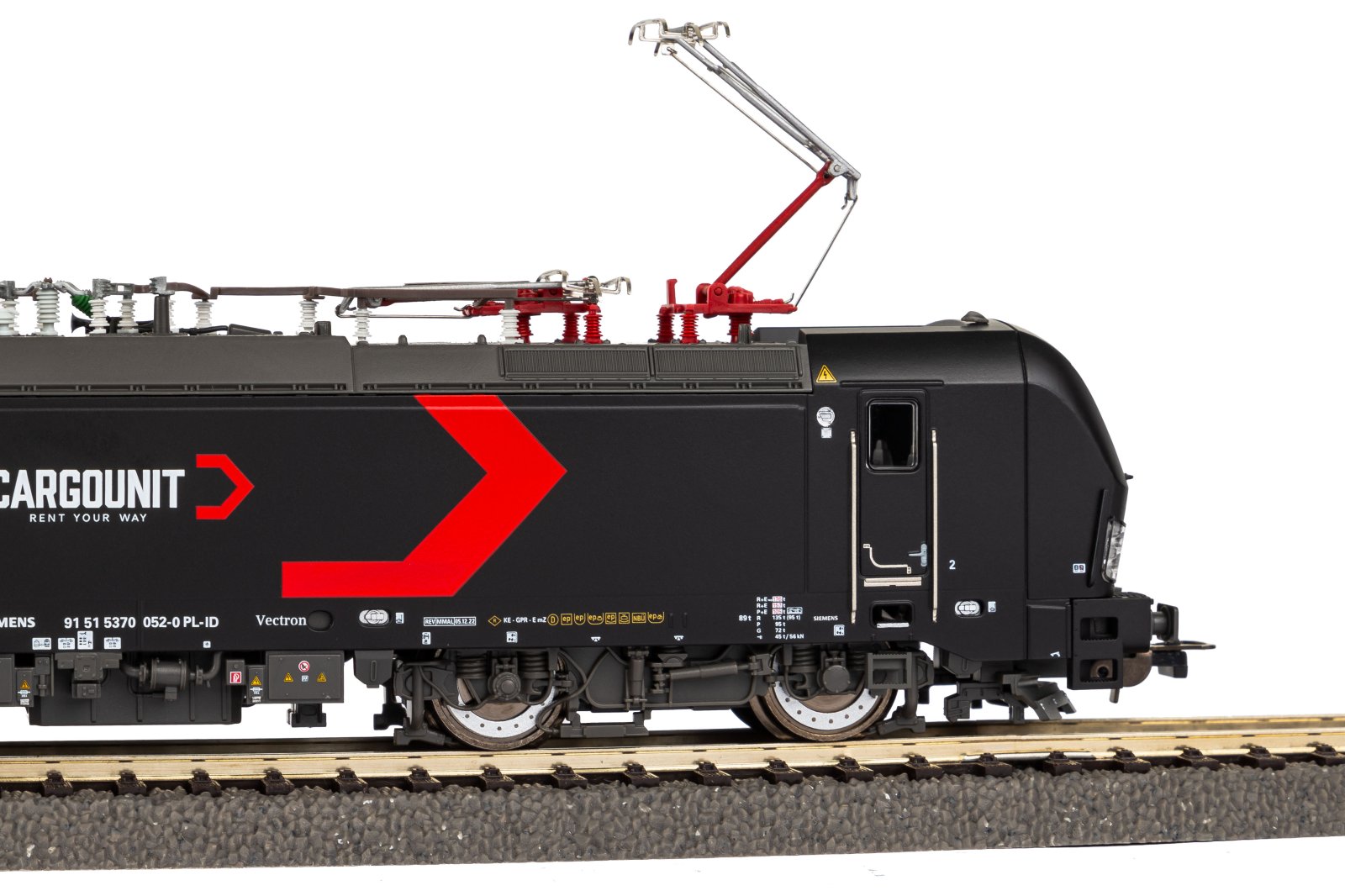 E-Lok Vectron EU46 CargoUnit VI + DSS PluX22