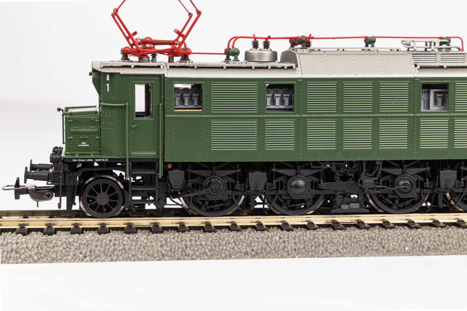 ~E-Lok/Sound BR 117 DB IV + PluX22 Dec.