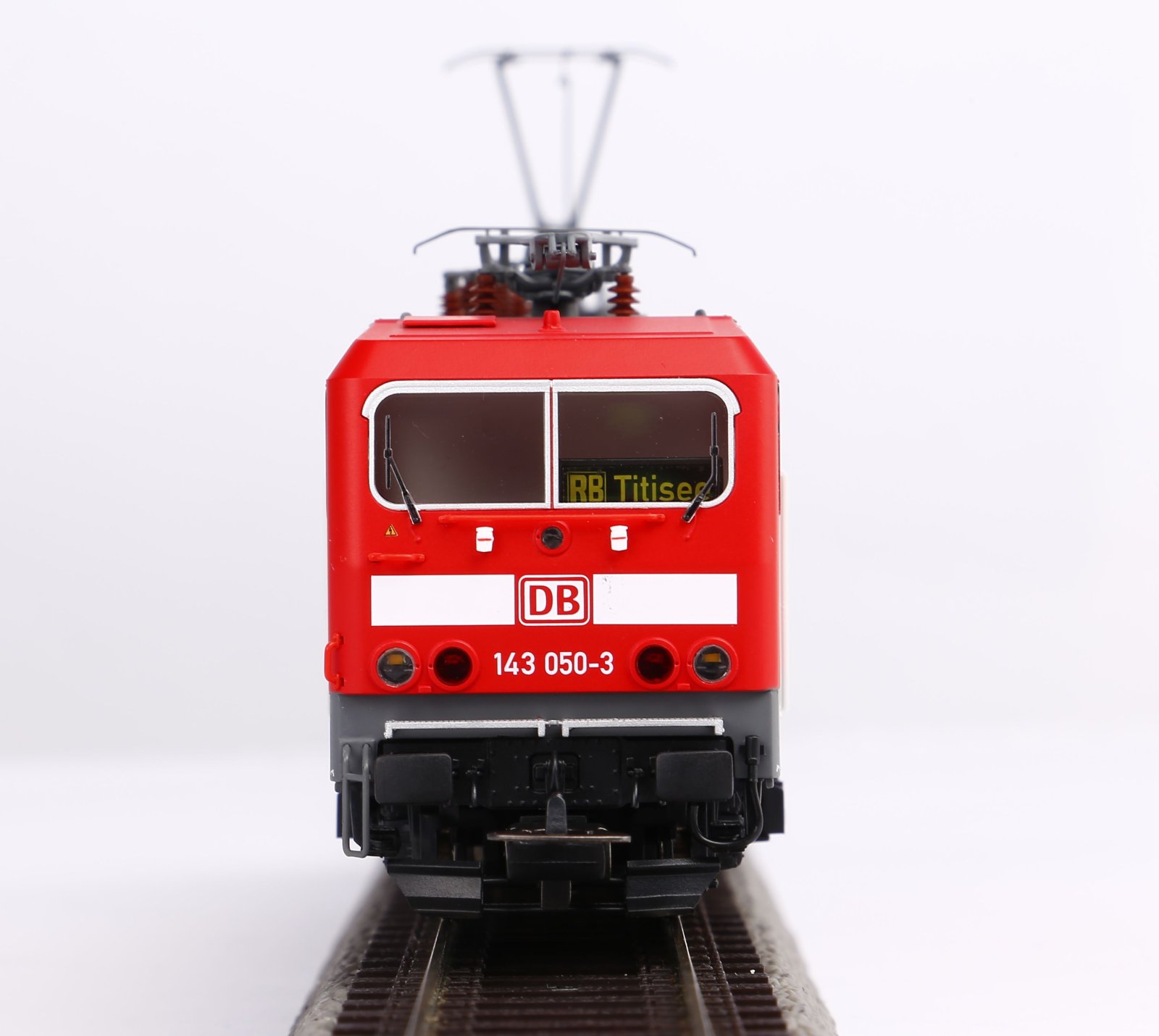 ~E-Lok/Sound BR 143 DB AG VI + PluX22 Dec.