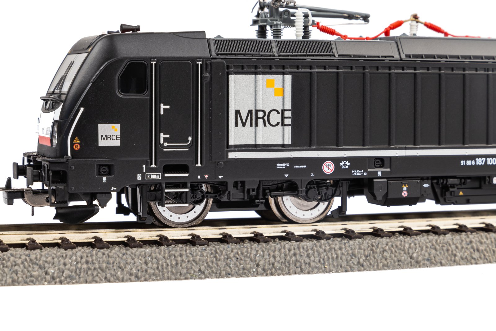 ~E-Lok/Sound BR 187 MRCE VI + PluX22 Dec.