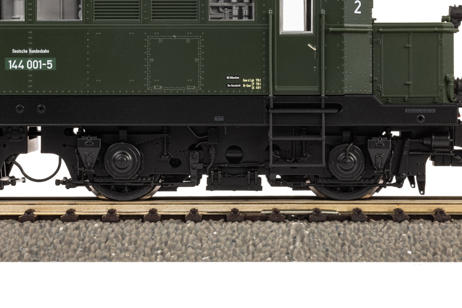 E-Lok/Sound E 44 001 DB III + PluX22 Dec.
