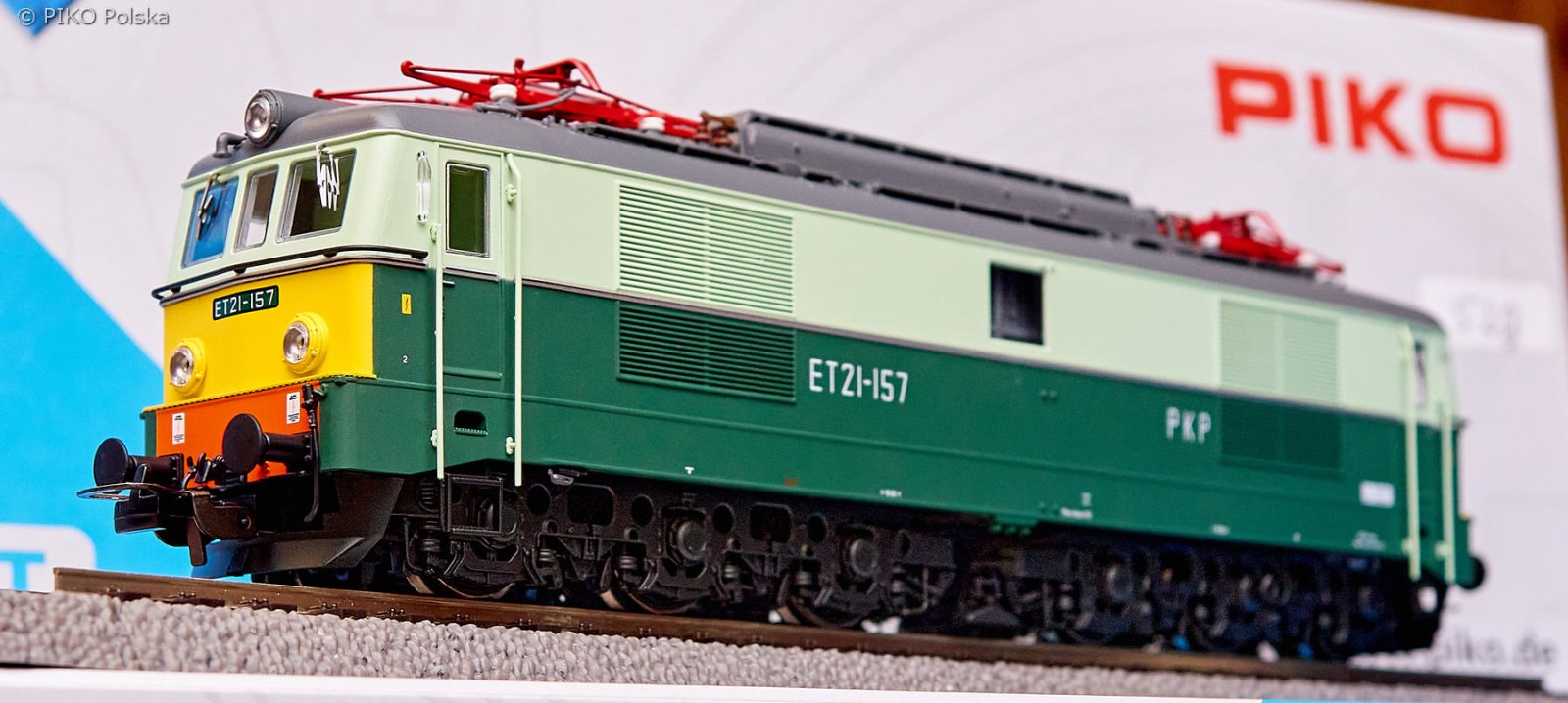 E-Lok/Sound ET21 PKP IV + PluX22 Dec.
