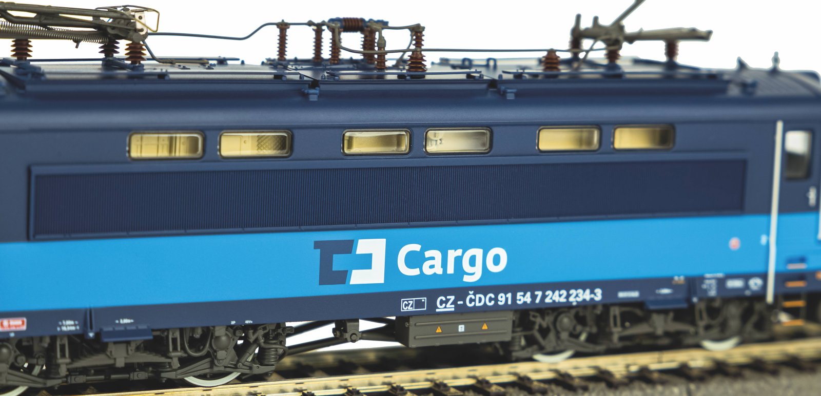 ~E-Lok/Sound Rh 242 ČD Cargo VI + PluX22 Dec.