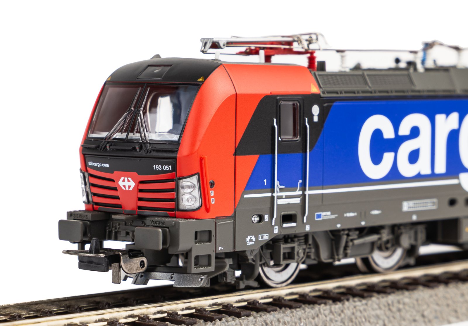E-Lok/Sound Vectron SBB VI + PluX22 Dec.