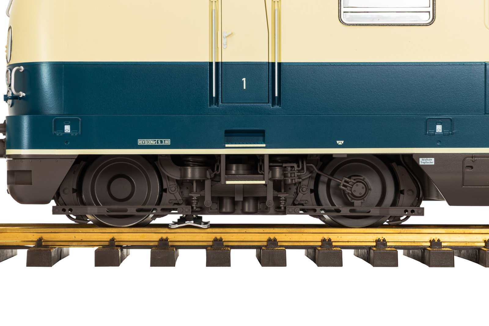 G-Diesellok BR 221 blau beige DB IV