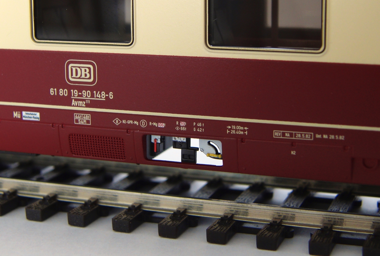 IC Abteilwagen 1.Kl. Avmz 111 DB IV