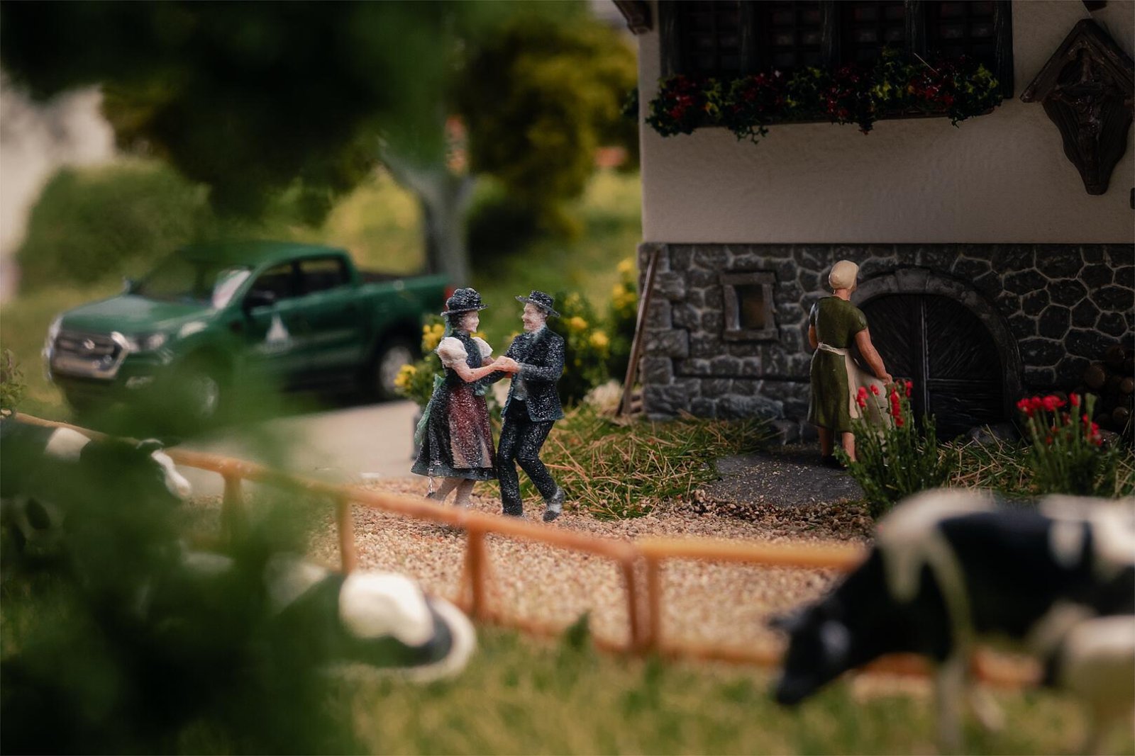 Jubiläumsmodell Schwarzwaldhof Mit 2 Figuren