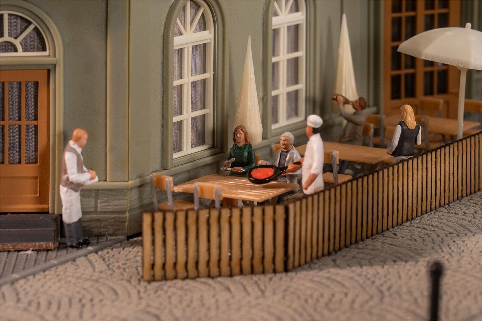 Kelners En Restaurantbezoekers