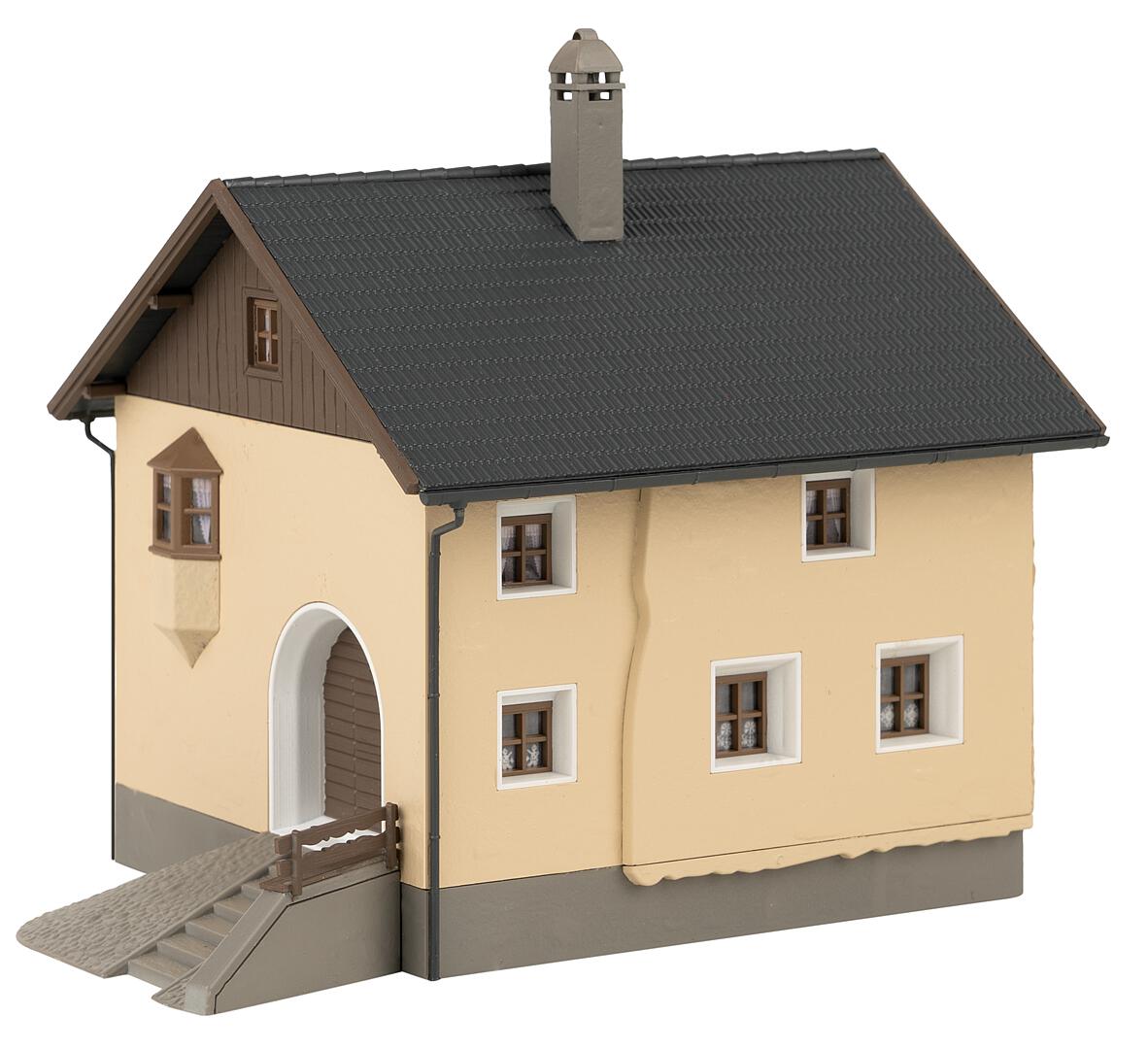 Klein Huis In Stijl Van Engadin