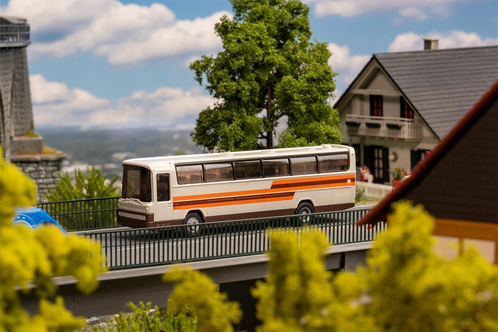 Mb Bus O 303 Rhd Coach (Wiking)
