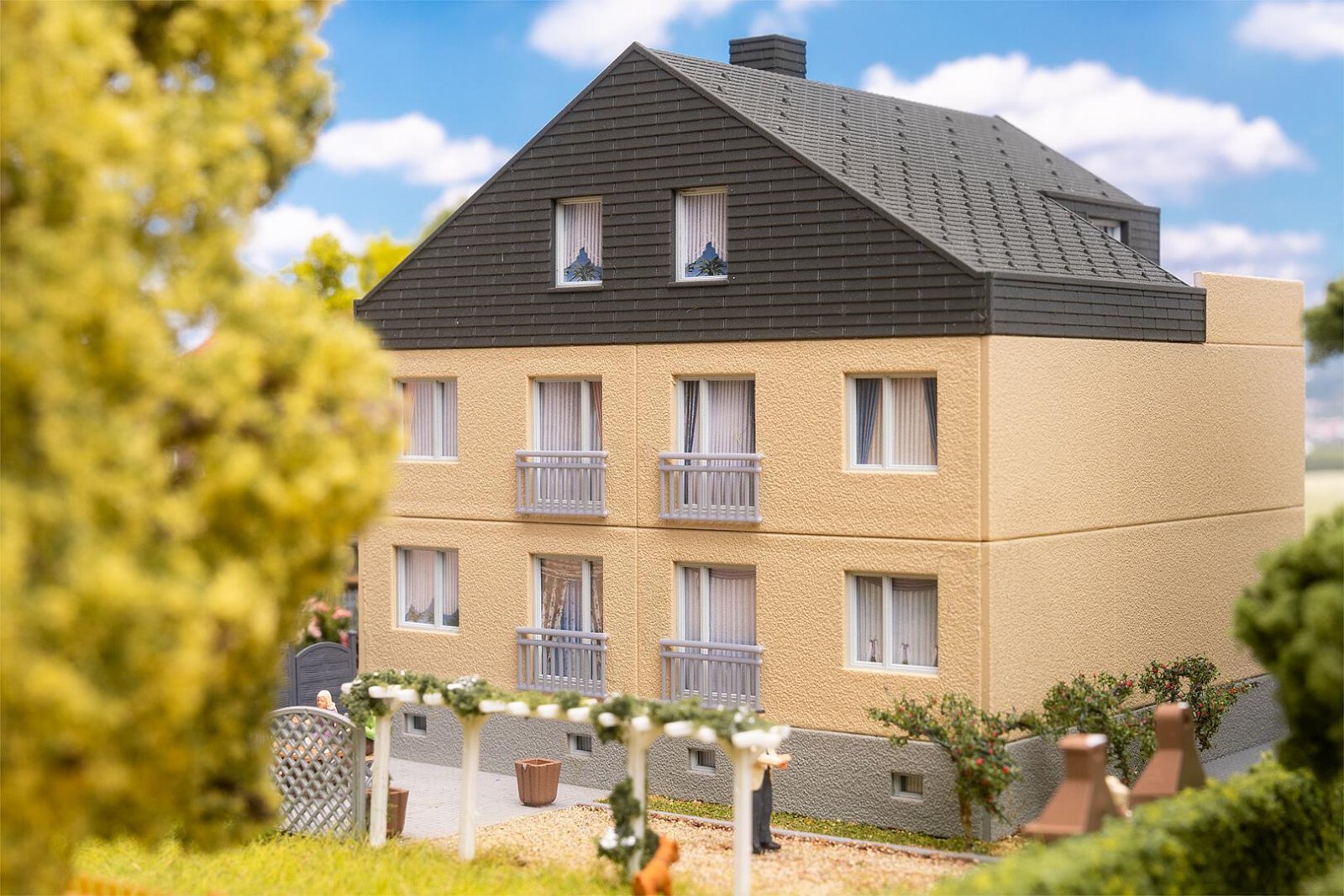 Mehrfamilienhaus
