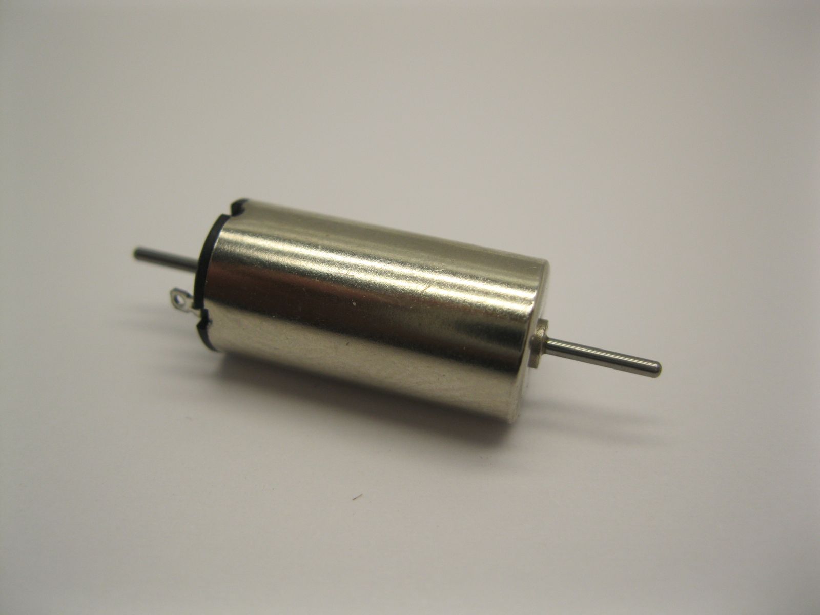 Micromotor.EU 1020DH -25800 – Motor Ø 10 × 20 mm – Dubbele as – 12 V – 25.800 tpm onbelast