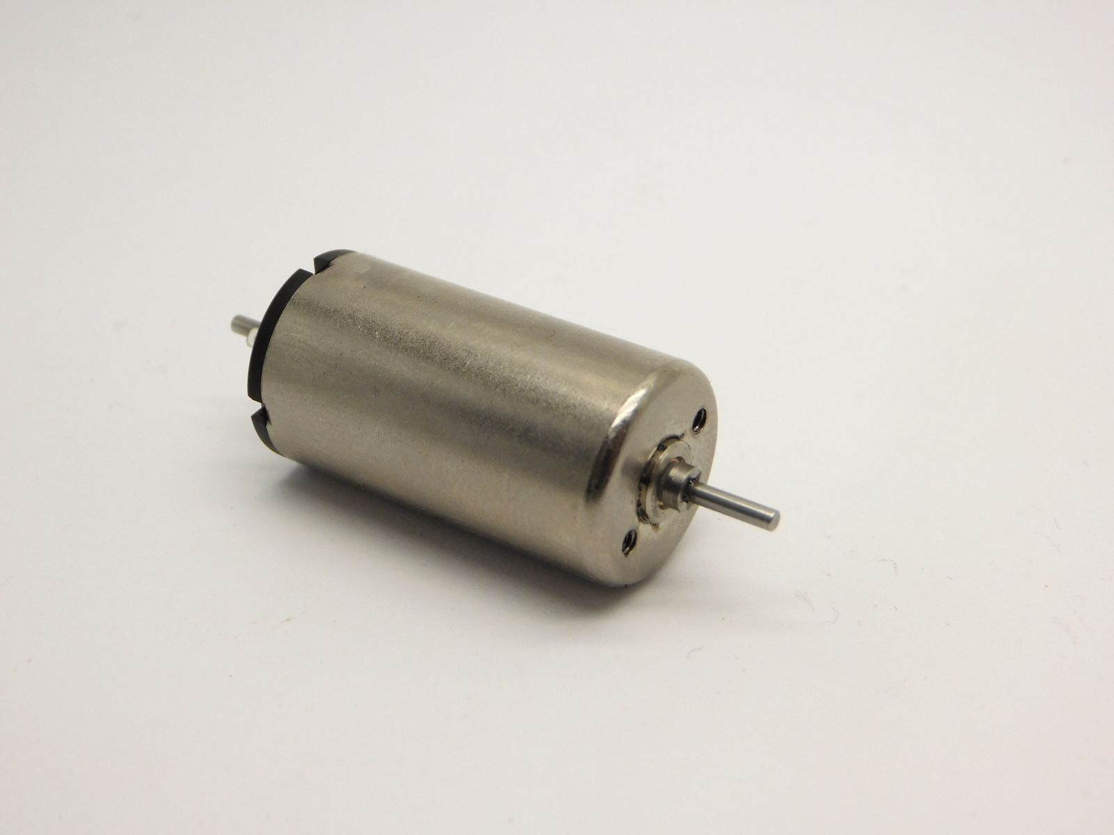 Micromotor.EU 1630D – Motor – Dubbele as – Ø 16 × 30 mm – 12 V