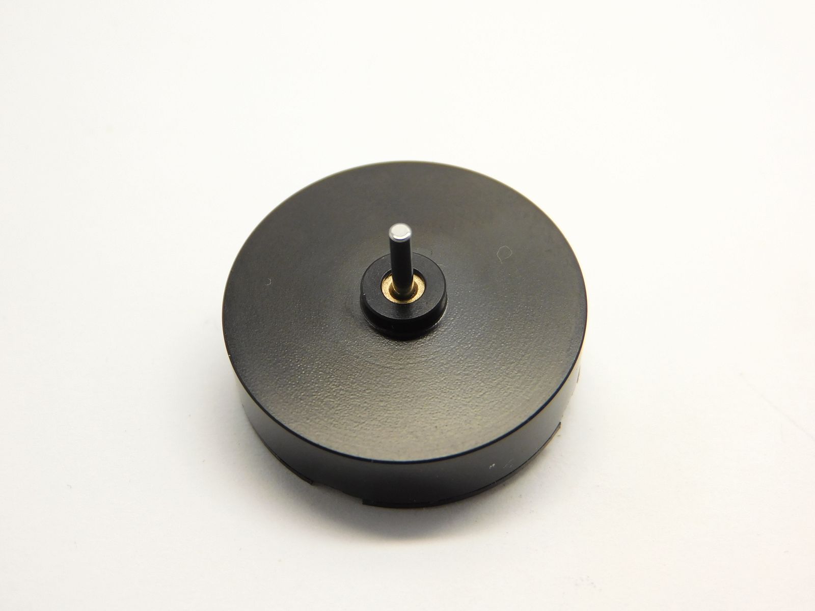 Micromotor.EU 2607S – Ombouwmotor met enkele as – Ø 26 × 7 mm – 12 V – 9000 tpm onbelast