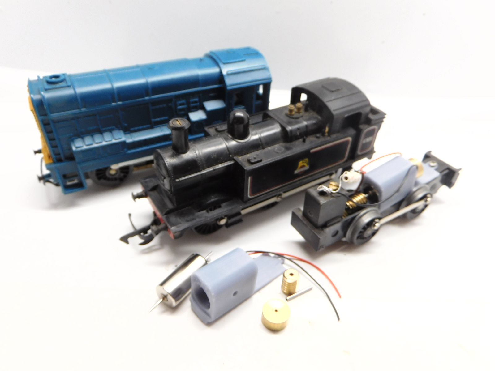 Micromotor.EU T010C – Ombouwmotor voor Hornby X04 – Met vliegwiel en wormwiel – OO