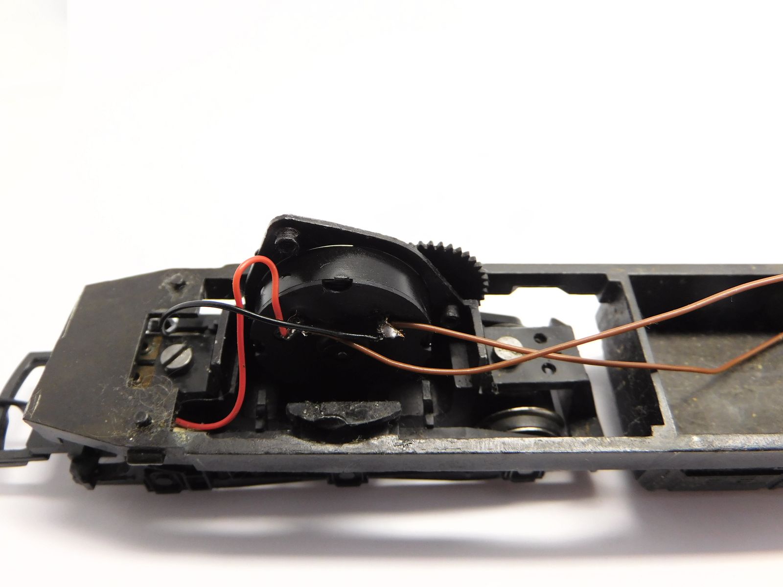 Micromotor.EU T011G – Ombouwmotor voor Hornby Silver Seal-motor – Met tandwiel en wormwiel – OO