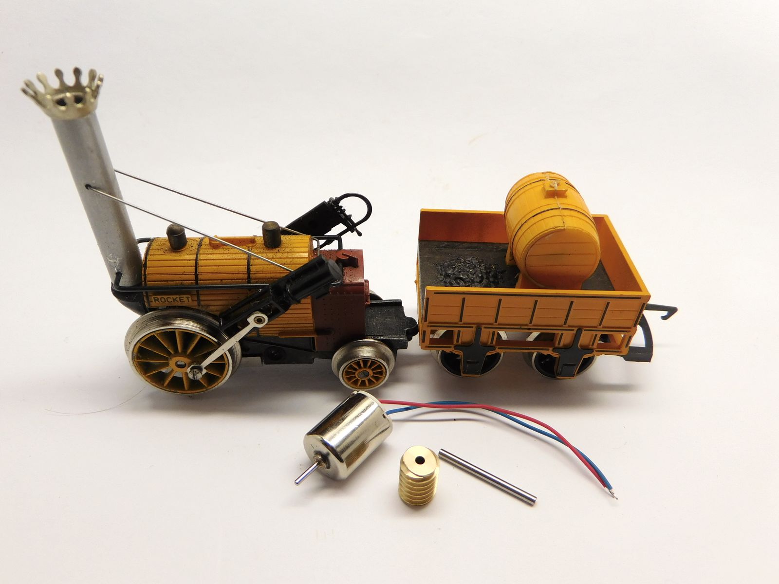 Micromotor.EU T012G – Ombouwmotor voor Hornby Rocket – Met tandwiel en wormwiel – OO