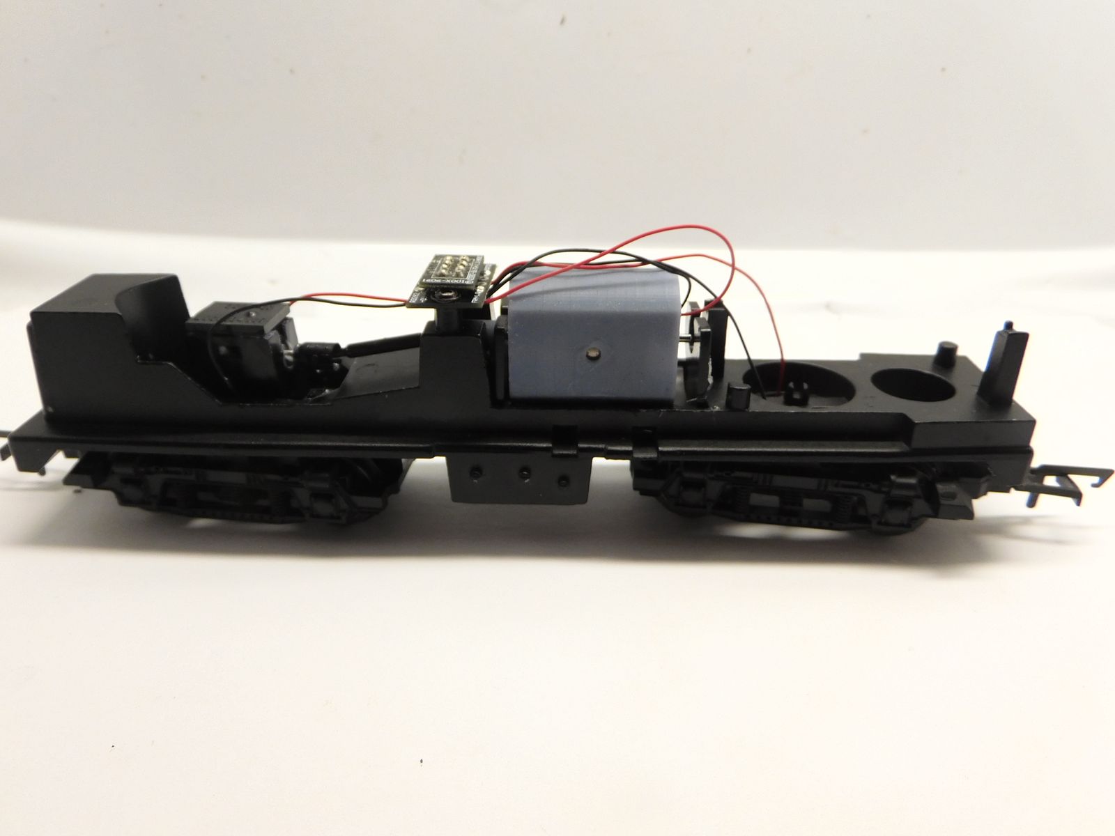 Micromotor.EU T015G – Ombouwmotor voor Hornby/Lima Class 20 – Met tandwiel en wormwiel – OO