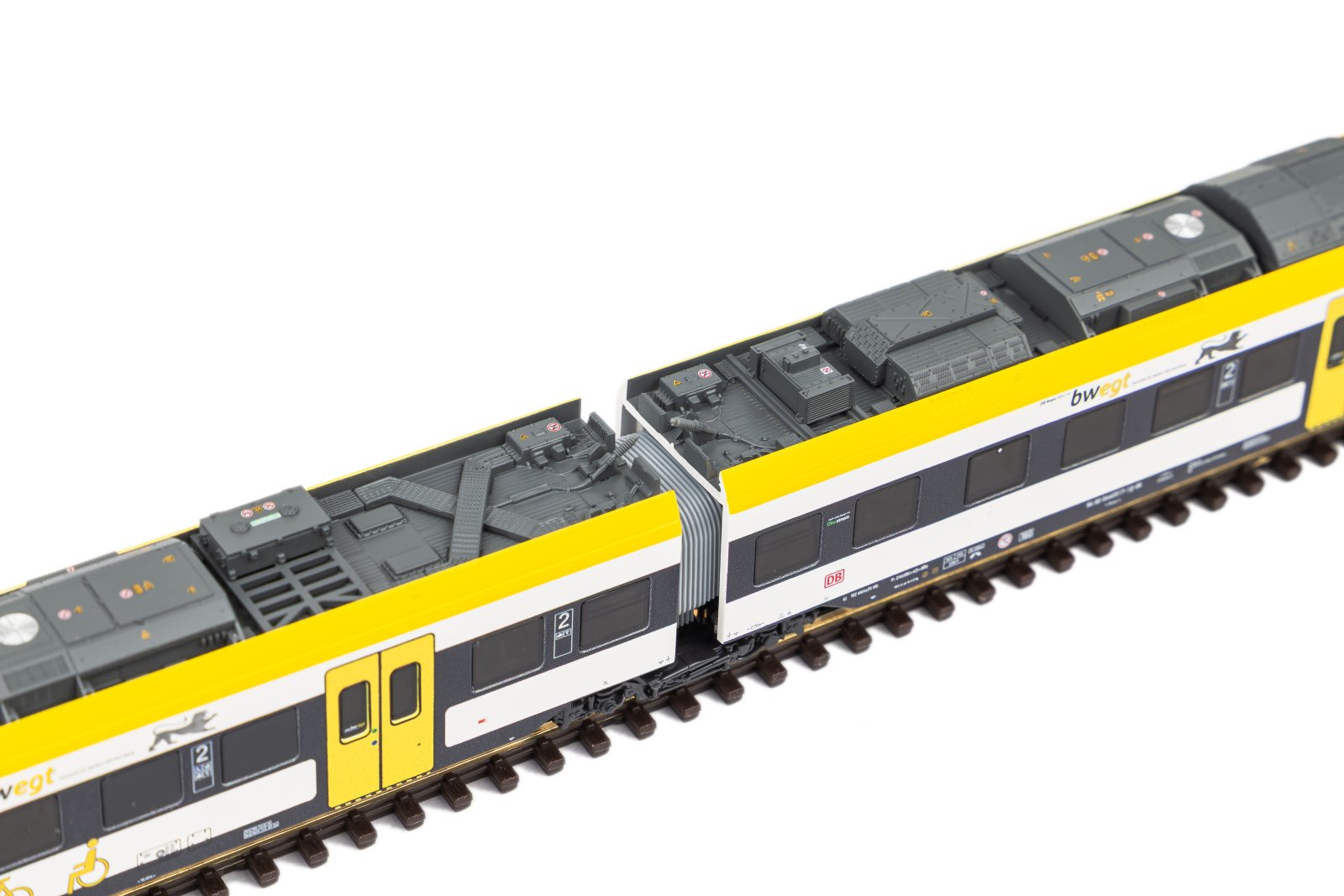 N-Elektrotriebwg. 4-tlg. BR 440 bwegt DB AG VI + DSS PluX12