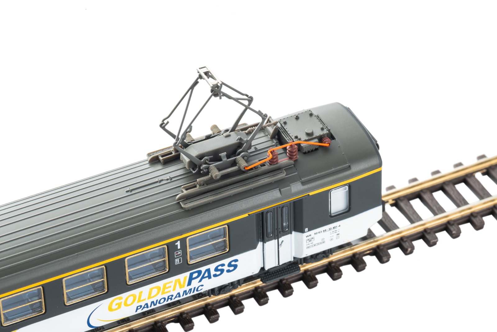 N-Personenwg. Speisewg. EW I "GoldenPass" BLS V