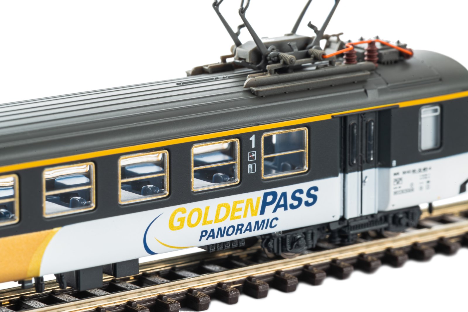 N-Personenwg. Speisewg. EW I "GoldenPass" BLS V