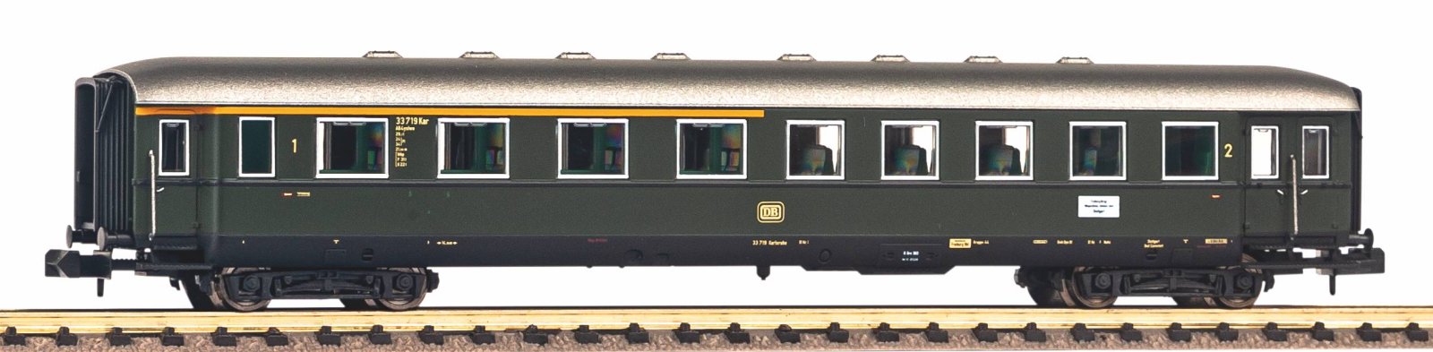 N-Schürzeneilzugwg. 1./2. Kl. DB III