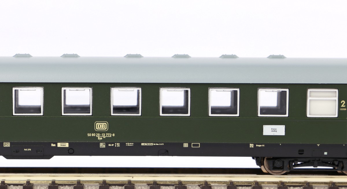 N-Schürzeneilzugwg. 2. Kl. DB  IV
