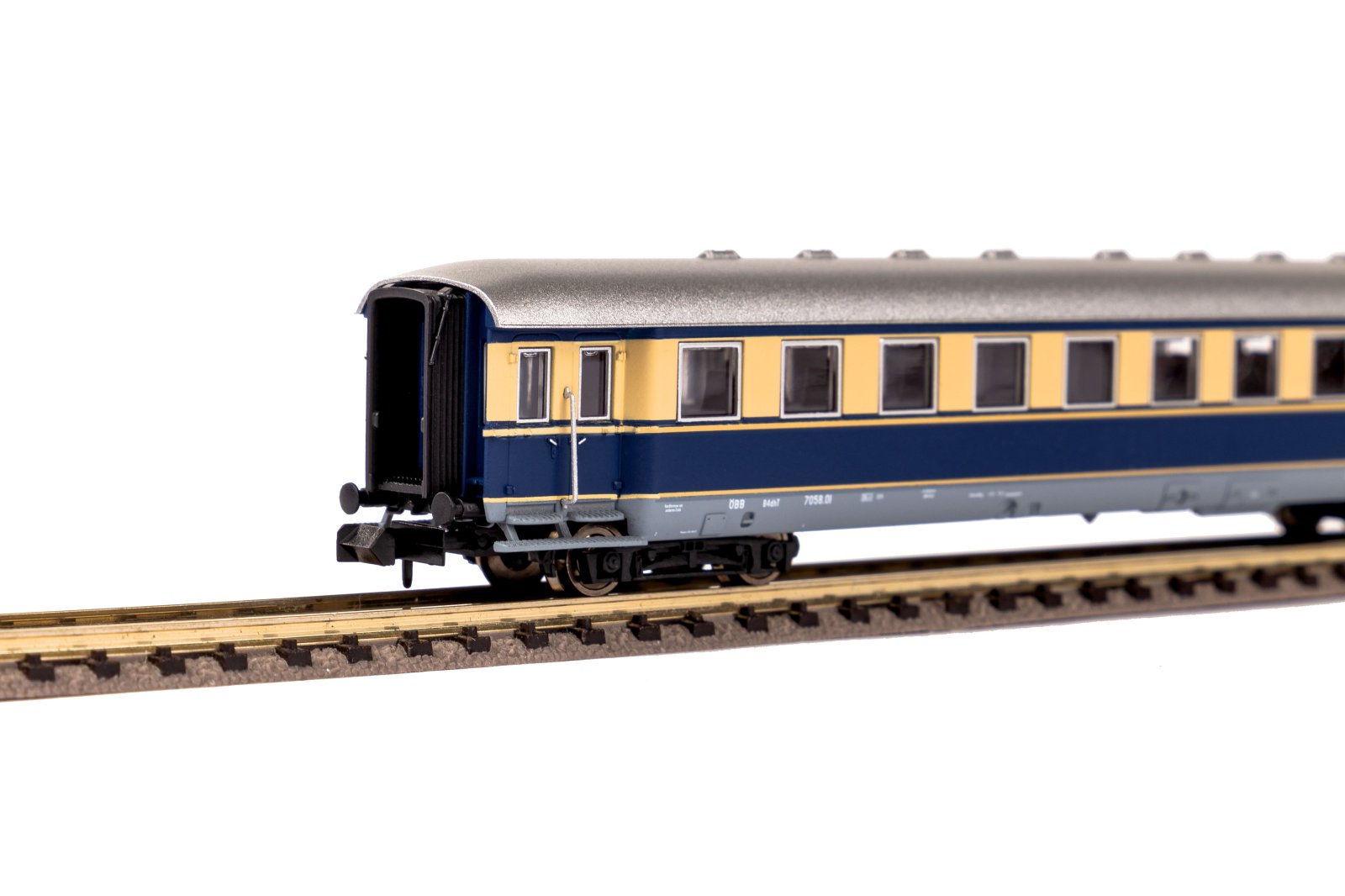 N-Schürzeneilzugwg. Beigeblau ÖBB III