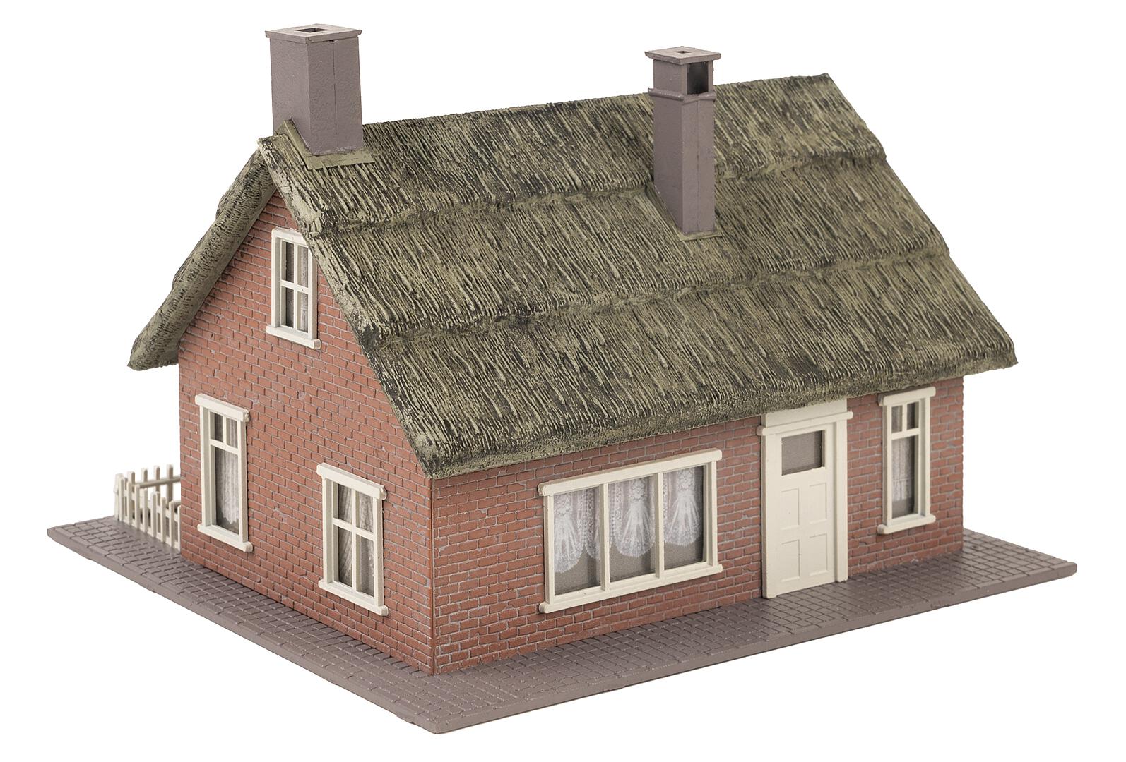 Noord-Duits Huis Met Rieten Dak