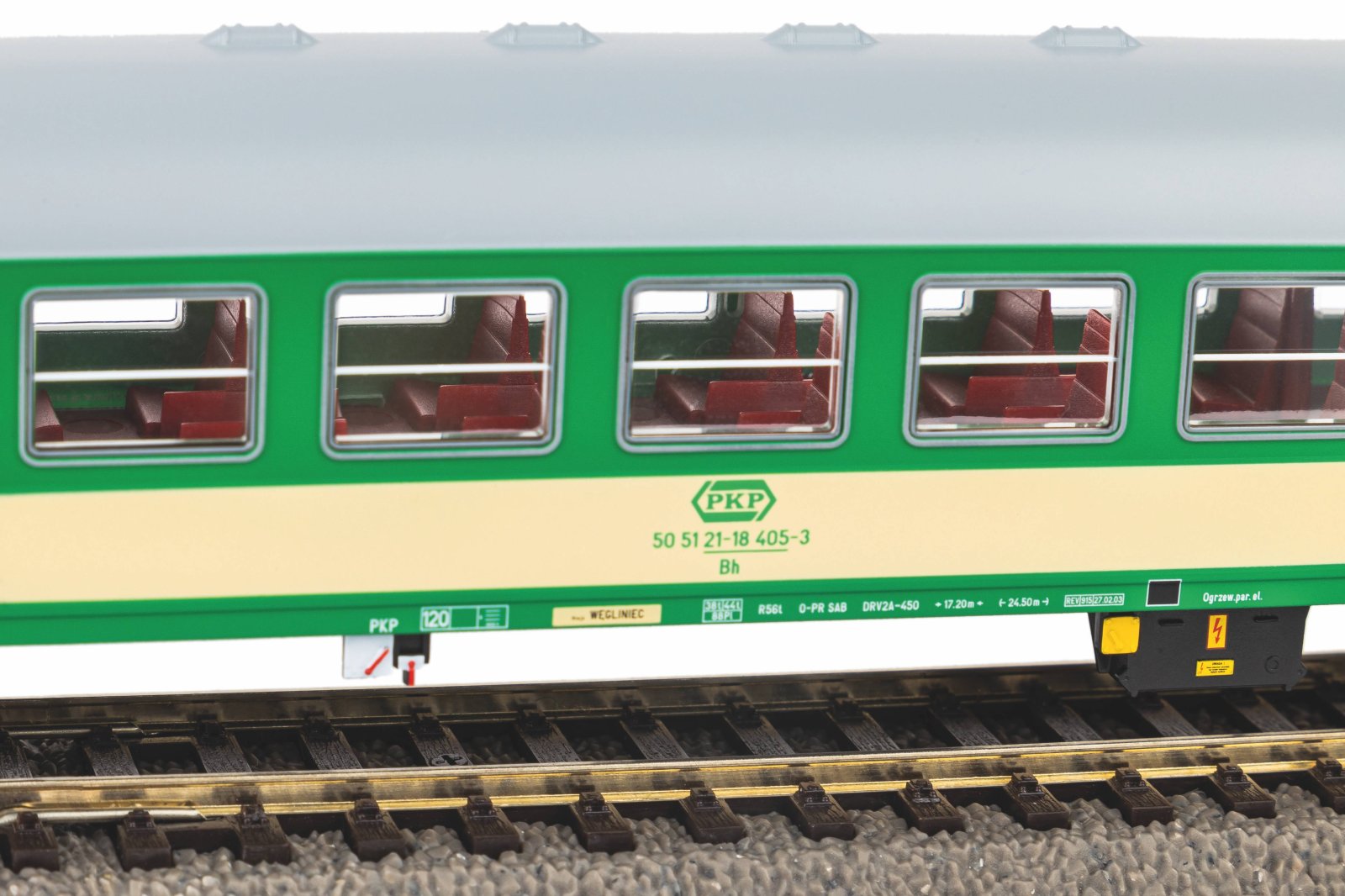 Personenwg. 120A PKP