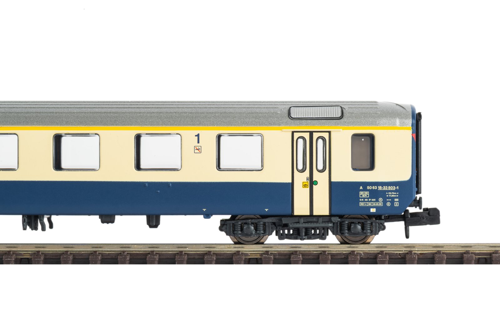 PIKO 94386 – BLS EW I 1e klas personenrijtuig met woordmerk en buitendraaideuren – Tijdperk V – N